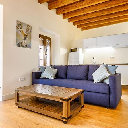 Stunning Apartment In Central Sevilla Bagian luar foto
