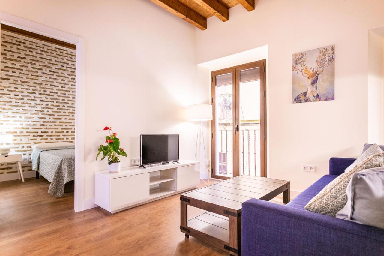 Stunning Apartment In Central Sevilla Bagian luar foto