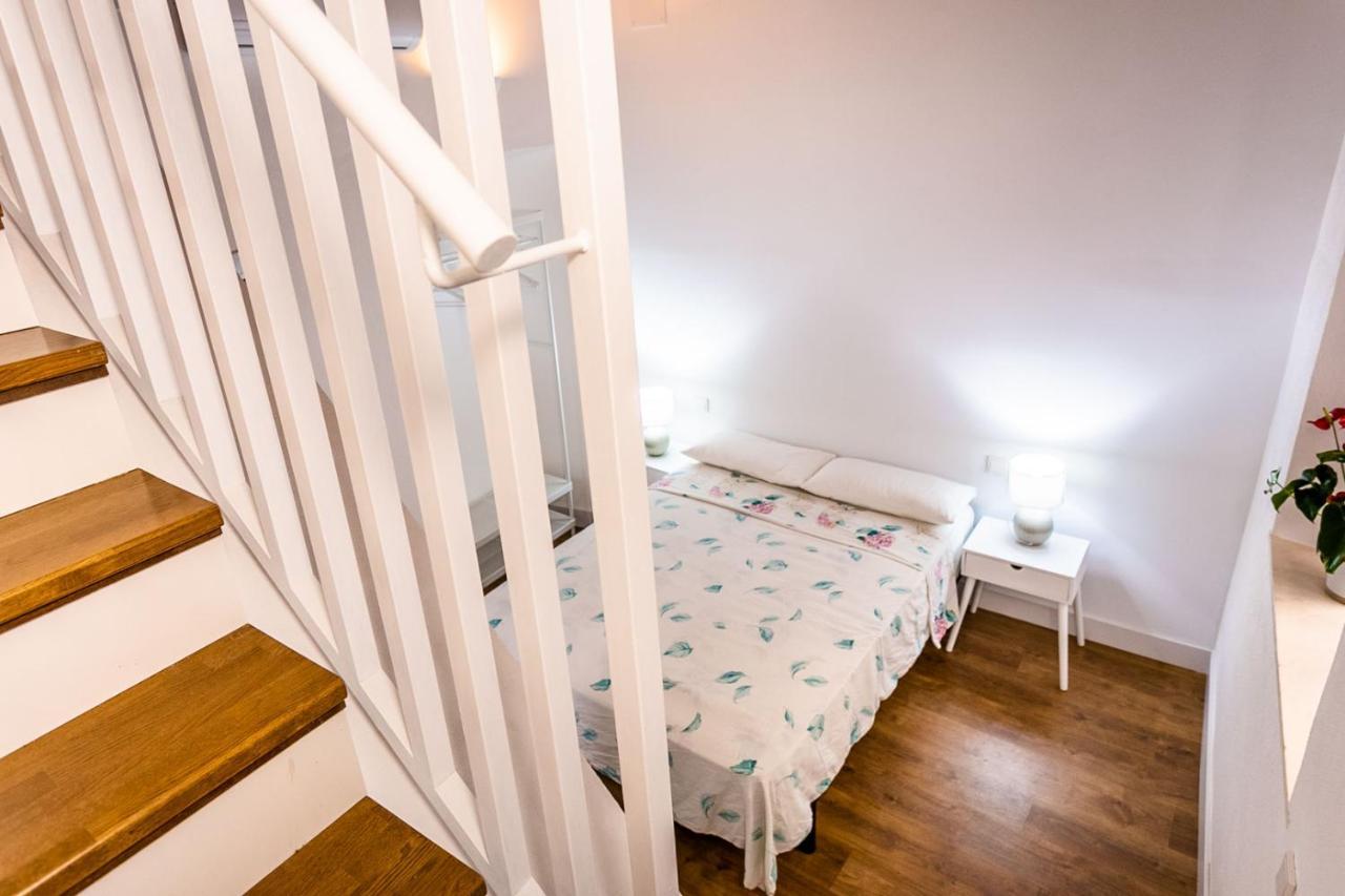 Stunning Apartment In Central Sevilla Bagian luar foto
